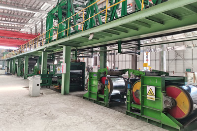 創(chuàng)新驅(qū)動下的機(jī)械設(shè)備研發(fā) 半自動機(jī)械化設(shè)備助力產(chǎn)業(yè)升級